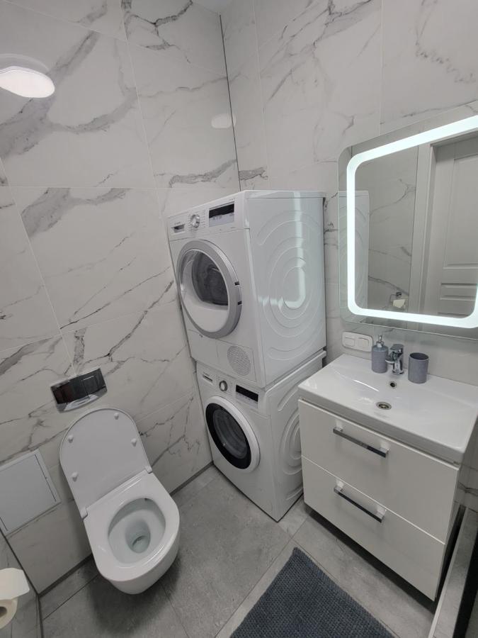 Warm & Cozy Apartment In The Heart Of Historical Львов Экстерьер фото